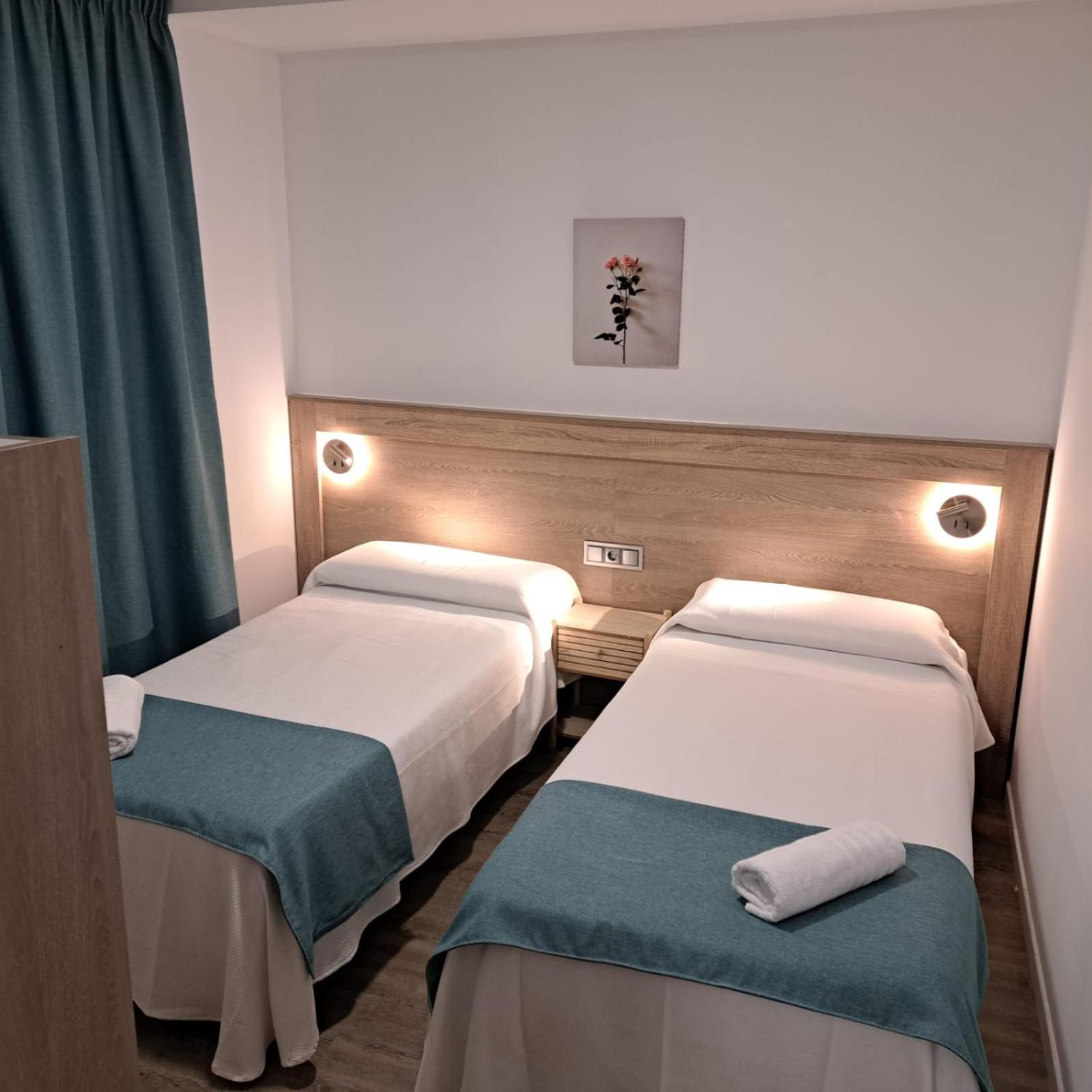 Apartamentos Turisticos Avila Puerta Del Carmen 0-3 Eksteriør billede