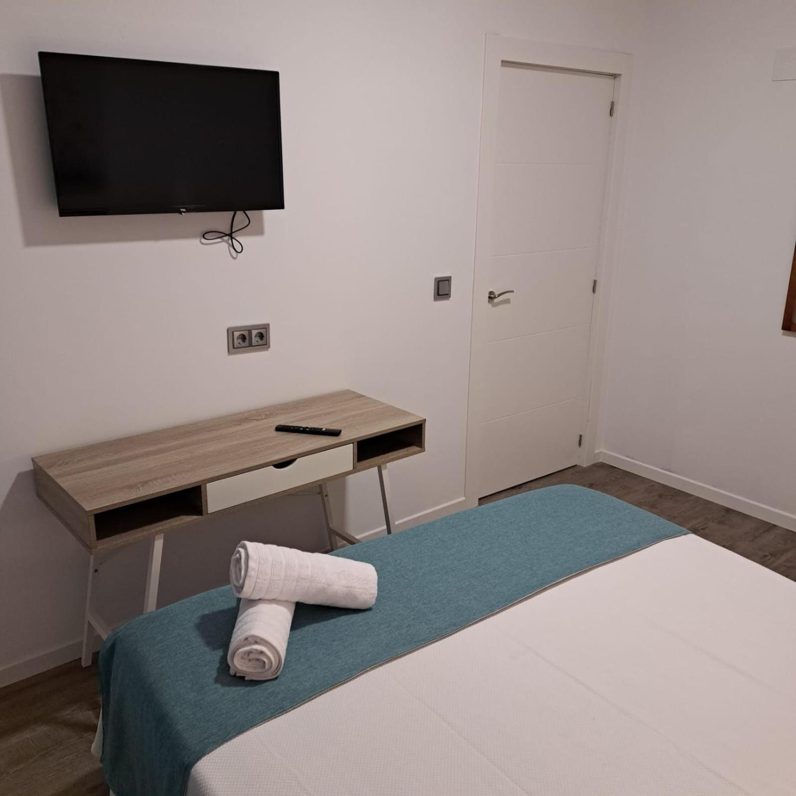 Apartamentos Turisticos Avila Puerta Del Carmen 0-3 Eksteriør billede